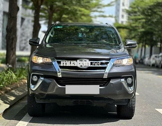 Fortuner 2.7V 4x2 2018, Đi 42.000km, Biển TP 1 Chủ