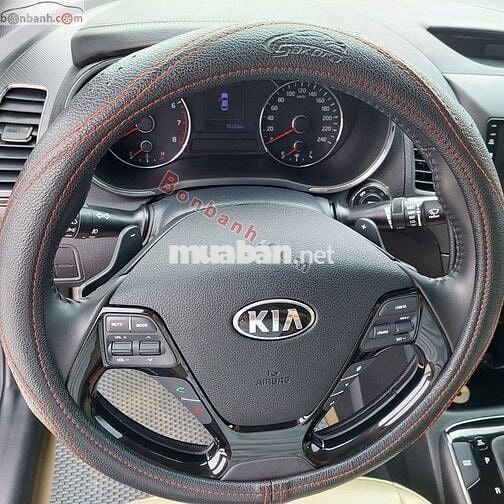 Kia Cerato 1.6 AT – đời 2018 – giá chỉ 399 tr