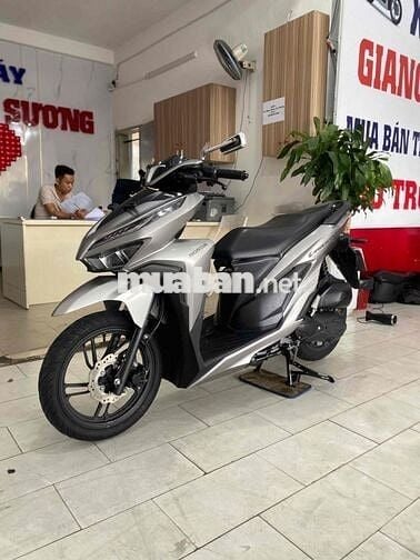 Honda Vario 150 đk 2020 màu bạc nhám BSTP