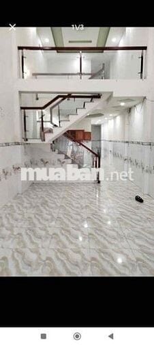 càn cho thuê nhà mặt tiền cầu suối liên ấp 26 giá rẻ đậu xe hơi trong