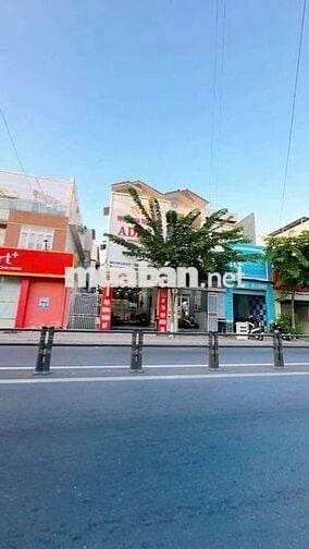 Bán nhà mặt tiền trấn hoàng na