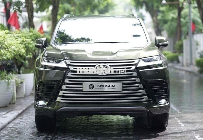 Lexus LX600 Urban sản xuất 2025 - 4750 km