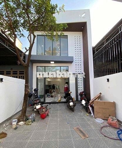 Ngộp Ngân Hàng – Bán Gấp Nhà 1 Trệt 1 Lửng Tân Uyên