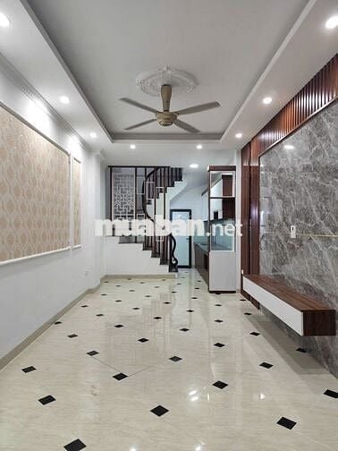 NHÀ PHỐ XỐM ĐH ĐẠI NAM QL21B SD32M2 XÂY 5 TẦNG 2 THOÁNG GIÁ 4.7 TỶCTL