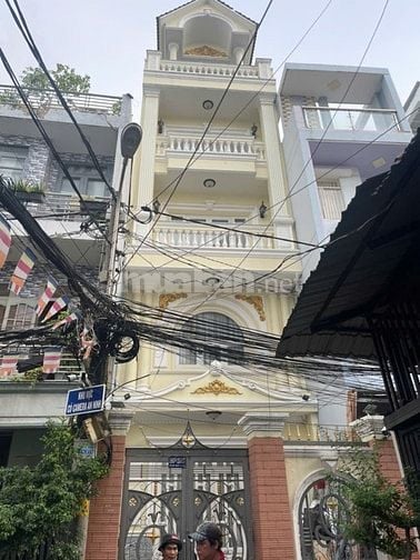  Bán nhà đường số P4.Q4.dt:4x10m,giá:8.4tỷ(3 lầu)