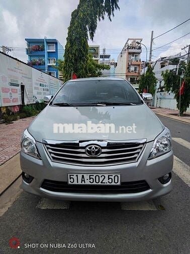 TOYOTA INNOVA 2.0G,Số tự động,2013,82000km,RẤT ĐẸP