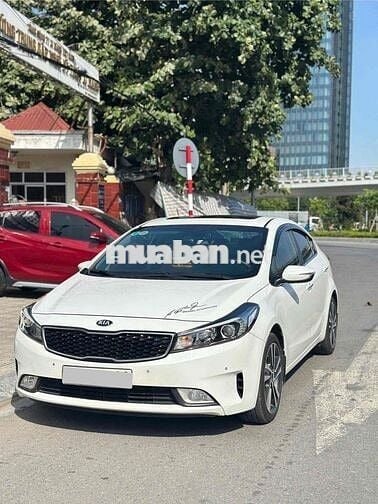 Kia Cerato 2018 1.6 AT Luxury - 47 km