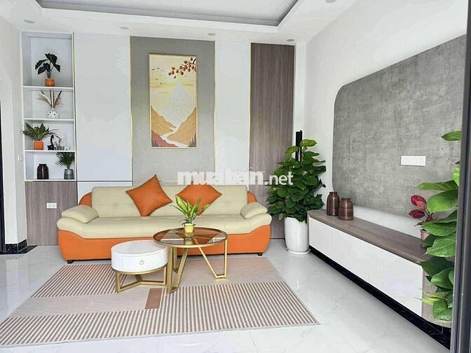 Hiếm - Phúc Lợi - view sen hồ - full nội thất hiện đại - vuông vức