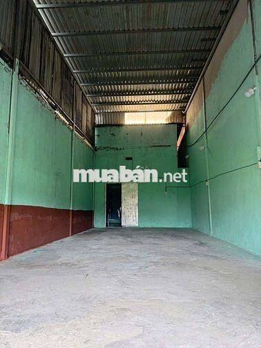 Kho thuê rẻ dt 4,5×18 có 3 pha cao đẹp.  Đường võ văn văn vĩnh lộc B.
