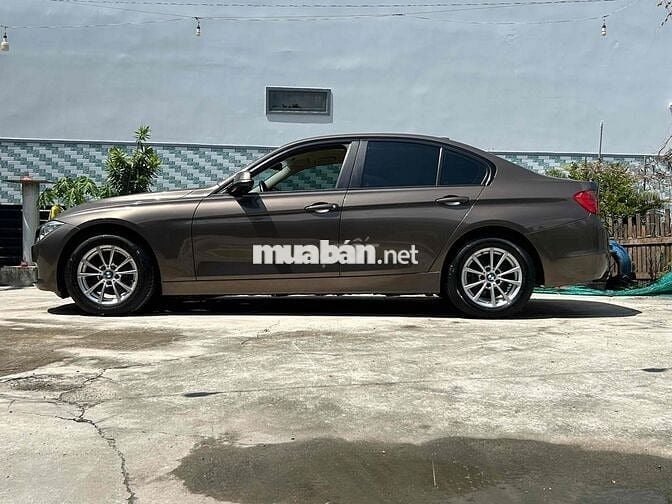 BMW 3 Series 2012 mẫu mới sipot