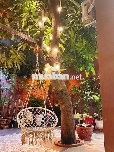 Cho thuê căn 2PN sân vườn để xe hơi gần chợ Vườn Lài( Miễn Trung Gian)
