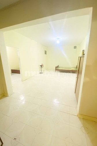 Thuê siêu rẻ căn hộ 103m2 3PN, 1 bếp, 1P khách, 2WC đường Nguyễn Quý Đ