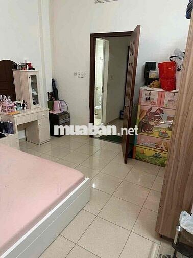 cho thuê nhà hẻm xe tăng đỗ cửa đường lê thúc hoạch
