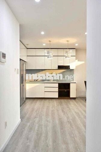nhà đẹp như hình cần tìm chủ mới
