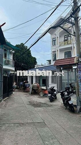 Bán Nhà 2 Tầng - Sổ Hồng Riêng - HẺM 1/ NGẮN XE HƠI ĐỖ CỬA