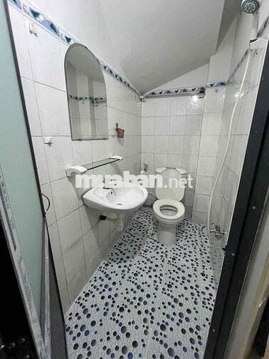 Nhà 1 trệt 1 lửng  2 PN ngay Vườn Lài- Luỹ Bán Bích - Âu cơ