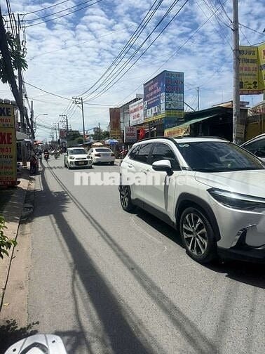 Bán nhà MT Trần Văn Mười DT 10x30m Giá 18.868 Tỷ Xã X_T_Thượng