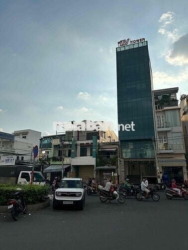 Chính chủ cần bán toà nhà,  1130m2 ngay vòng xoay chợ Bà Chiểu