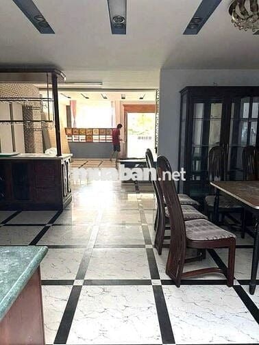 Nhà cho thuê mặt tiền đường số 8 dt 6x21m 3L