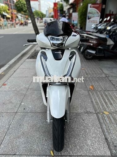 sh shvn 150i abs trắng zin 12000km bstp 1 chủ