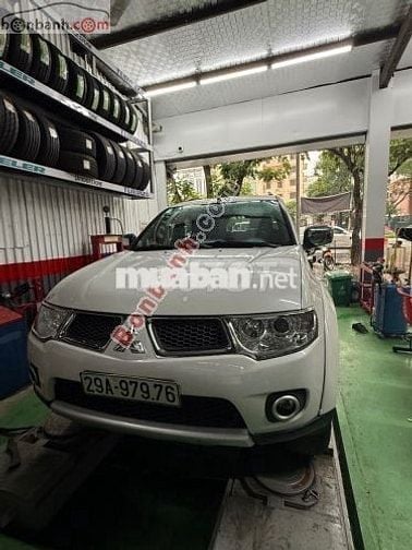 Mitsubishi Pajero Sport G 4x2 AT 2013