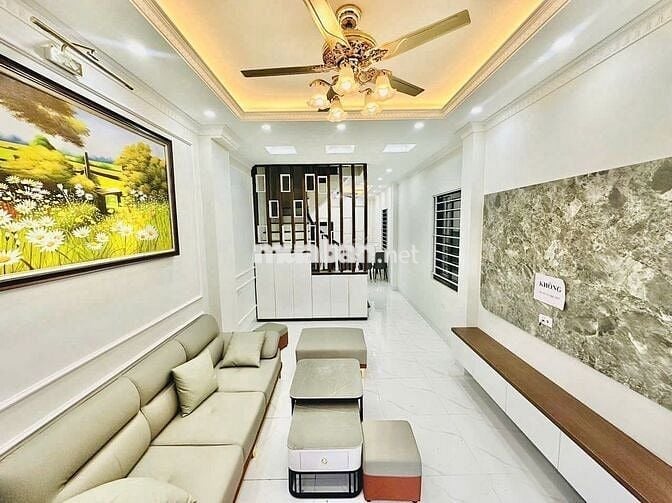 CHO THUÊ NHÀ LÀM CHDV  TẠI ĐỨC THẮNG – gần Học viện Tài chính, Mỏ