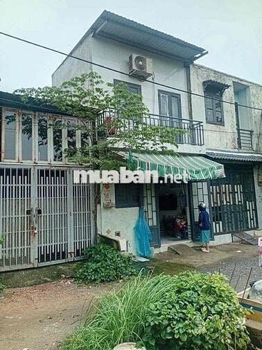 cần bán nhà 4*5 lau suốt 600tr 2/ kênh trung ương.hiện hữu