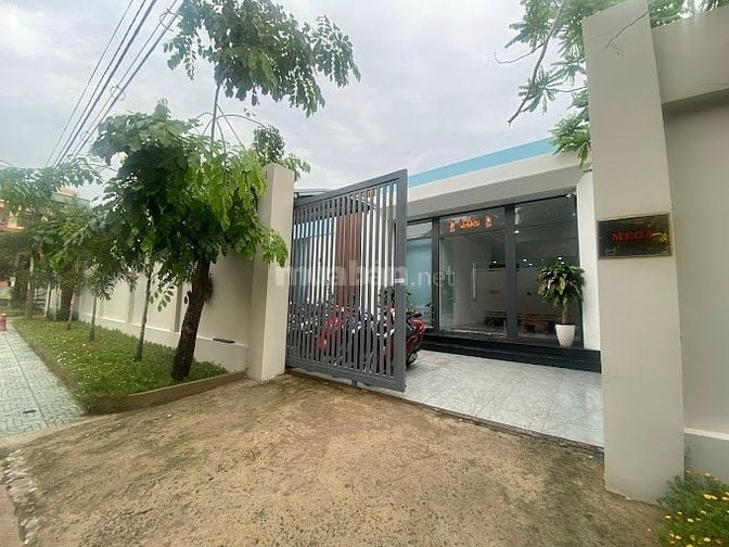 Tuyển gấp nam phụ kho hàng cho Công ty