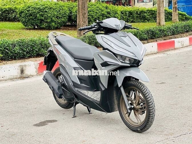 HONDA VARIO 125 XÁM BẠC ĐẸP CHẠY ÊM CHÍNH CHỦ.