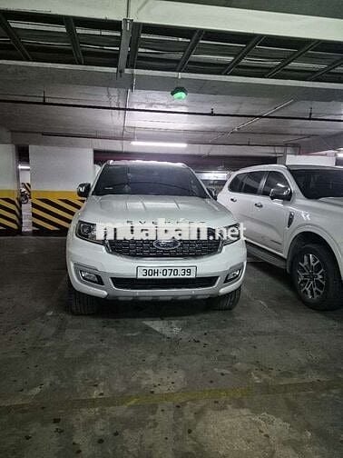 Chính chủ cần bán 2021 Titanium 2.0L AT 4x2 -1 chủ