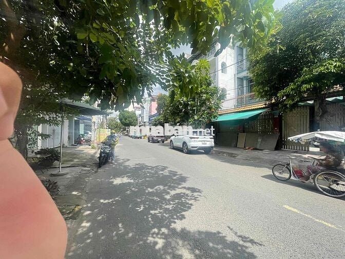 MBKD ngay đường số 10 lối ra vào khu CHDV đông nhất Q.7