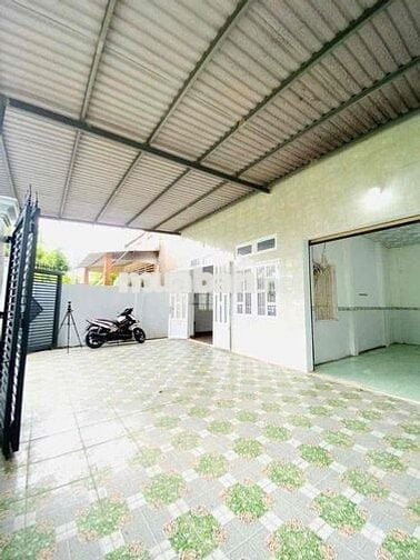 GẤP!!! NHÀ C4 ( 9x24 )- SÂN OTO, HẺM NHỰA, THỦ DẦU, 3 ĐỒNG TL