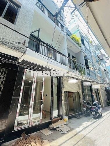 🏡 GIÁ TỐT HOÀNG DIỆU QUẬN 4 — HẺM RỘNG 4 MÉT — 3 TẦNG SANG TRỌNG 🏡