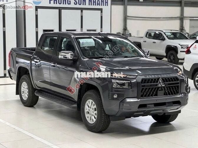 Mitsubishi Triton GLX 2WD AT 2025