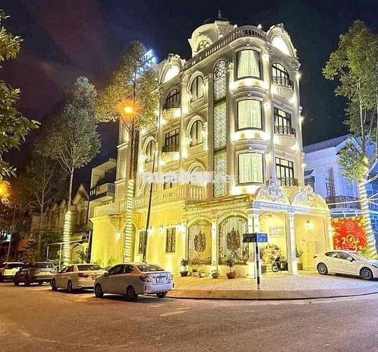 Bán nhà góc 2 mặt tiền làm khách sạn cao cấp KDC Hồng Phát
