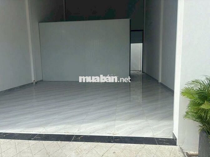 Cho Thuê Mặt Bằng * 6x20m * Có Sân Trước Rộng.