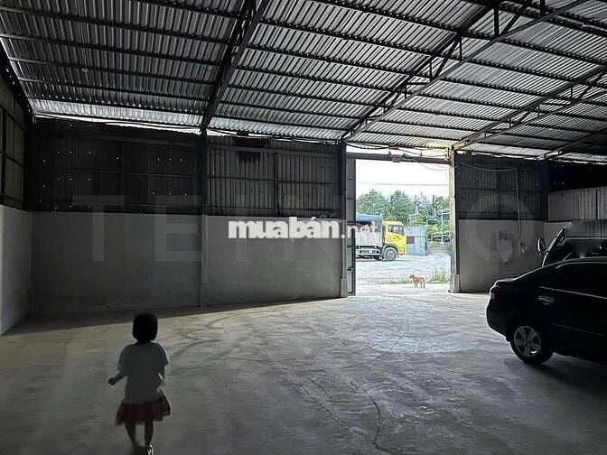 Kho xưởng 220m² có PCCC và điện 3 pha, đường Quốc Lộ 91B, lộ Container