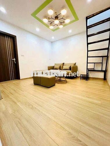 BÁN CĂN HỘ - QUỲNH MAI - 2 MẶT THOÁNG - 4PN - 2 Wc - Ô TÔ ĐỖ CỬA -