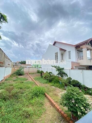 bán đất thổ cư giá đầu tư 8,5 tỷ mt hẻm nhựa 5m, 112m2, SHR, GPXD đủ