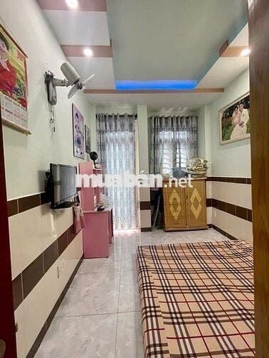 Bán Nhà Đẹp 80m2 3 tầng Sân Thượng KDC 4PN, 5.5 Tỷ Bông Sao Quận 8