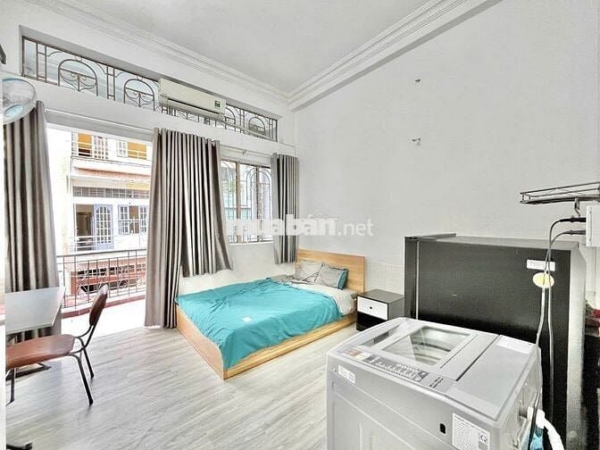 Cho Thuê Căn Hộ Ban Công Lớn ở Bùi Đình Túy gần ĐH Giao Thông Vận Tải