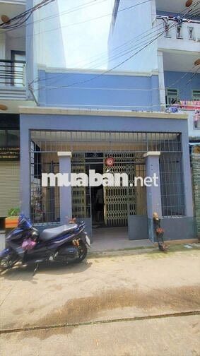 Hẻm 5m 568/16 Lạc Long Quân Q11 4,5x190m 1L 3pn nhà mới