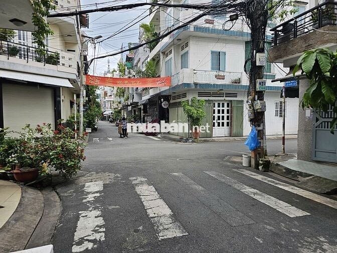 Cho thuê nhà riêng tại Lê Thúc Hoạch, Tân Phú, giá chỉ với 10 triệu.