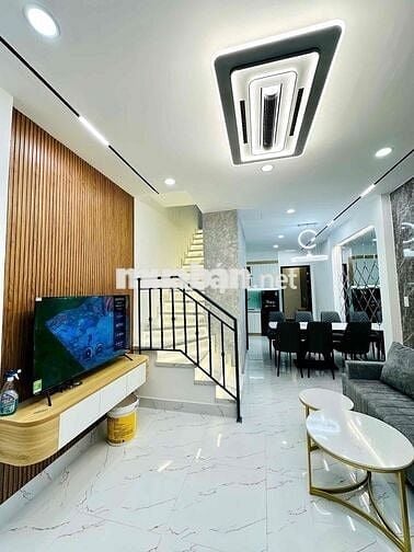 💥Nhà Đúc 2 Tầng 3PN - Ko Quy Hoạch - Ko Lộ Giới - Ngay Vòng Xoay Lê Đạ