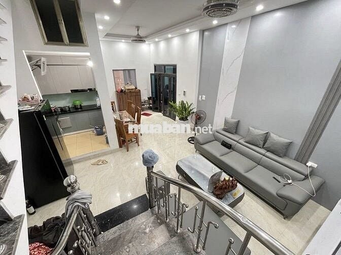 Cô Trúc bán nhà 4t,46m Văn Quán,Hà Đông, tiện ích tốt chỉ 8t hơn