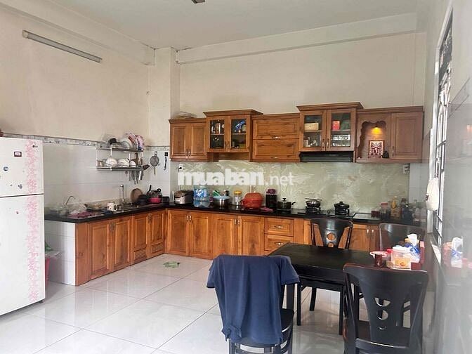 Cho thuê nhà làm văn phòng hoặc nhà ở nội thất đầy đủ, 5 x 20