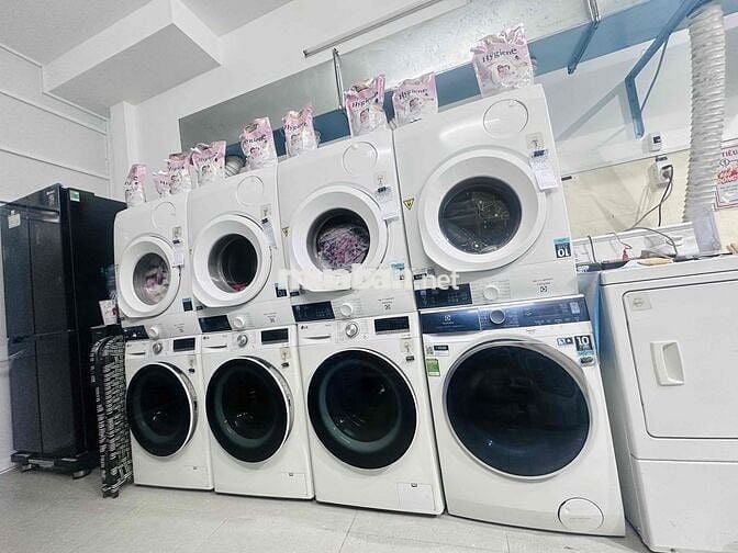 Sang mặt bằng giặt sấy-làm ngay có chổ ở lại