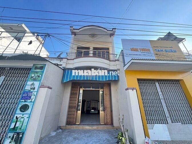 Nhà mặt tiền 2/4 Nha Trang, DT 80m2 ngang 4m phù hợp đầu tư kinh doanh