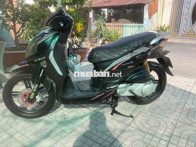 Kẹt tiền cần bán xe tâm huyết