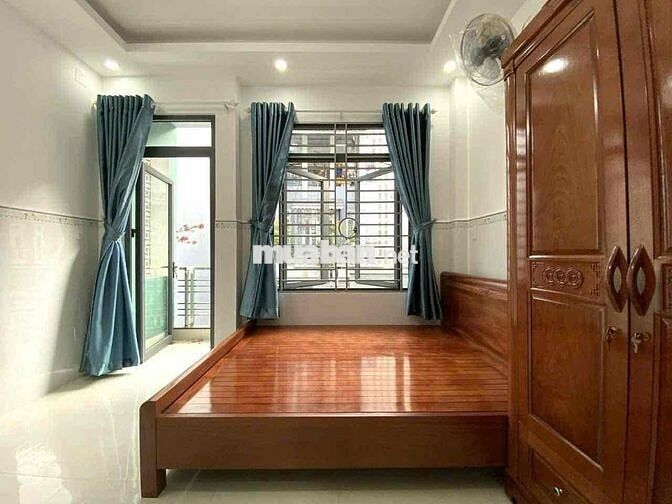 STUDIO BAN CÔNG FULL NỘI THẤT GẦN SÂN BAY